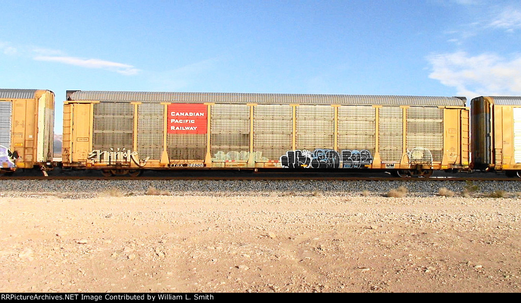 WB Unit Vehicular Flat Car Frt at Erie NV -49